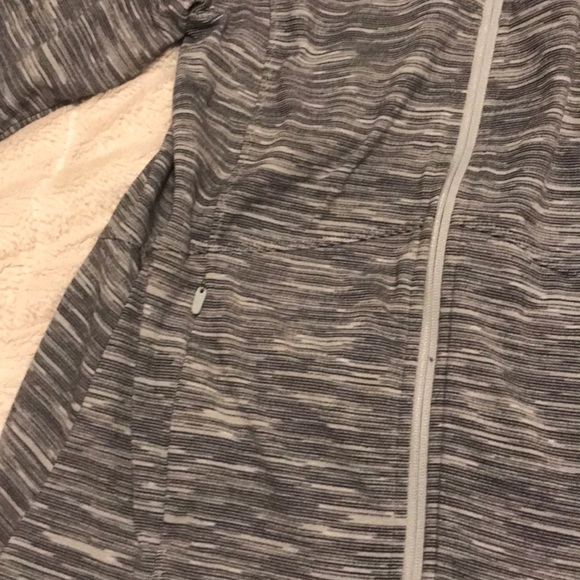 NWOT Champion Zip-Up - Picture 4 of 7